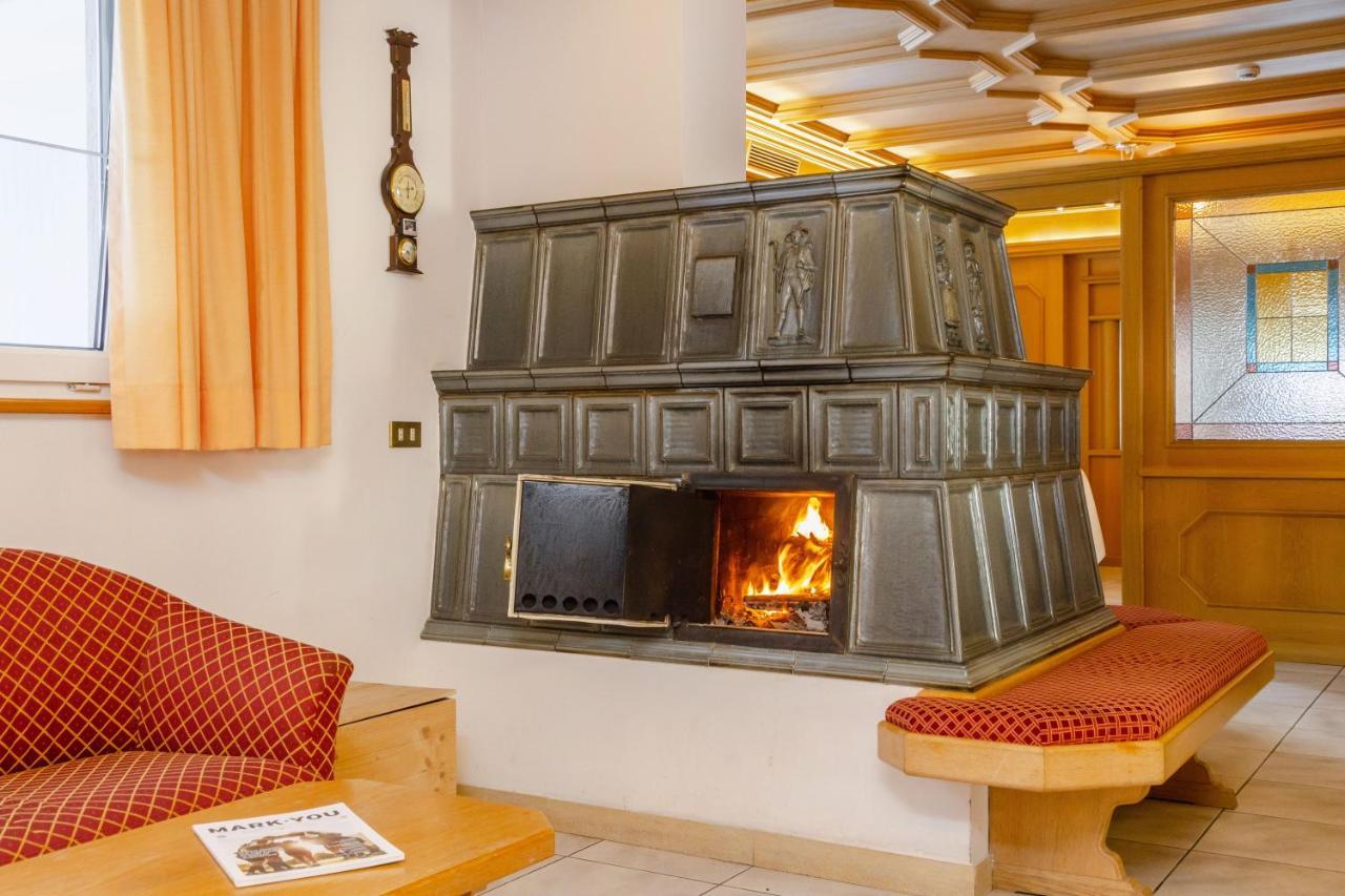 Hotel Ramon Campitello di Fassa Exterior photo