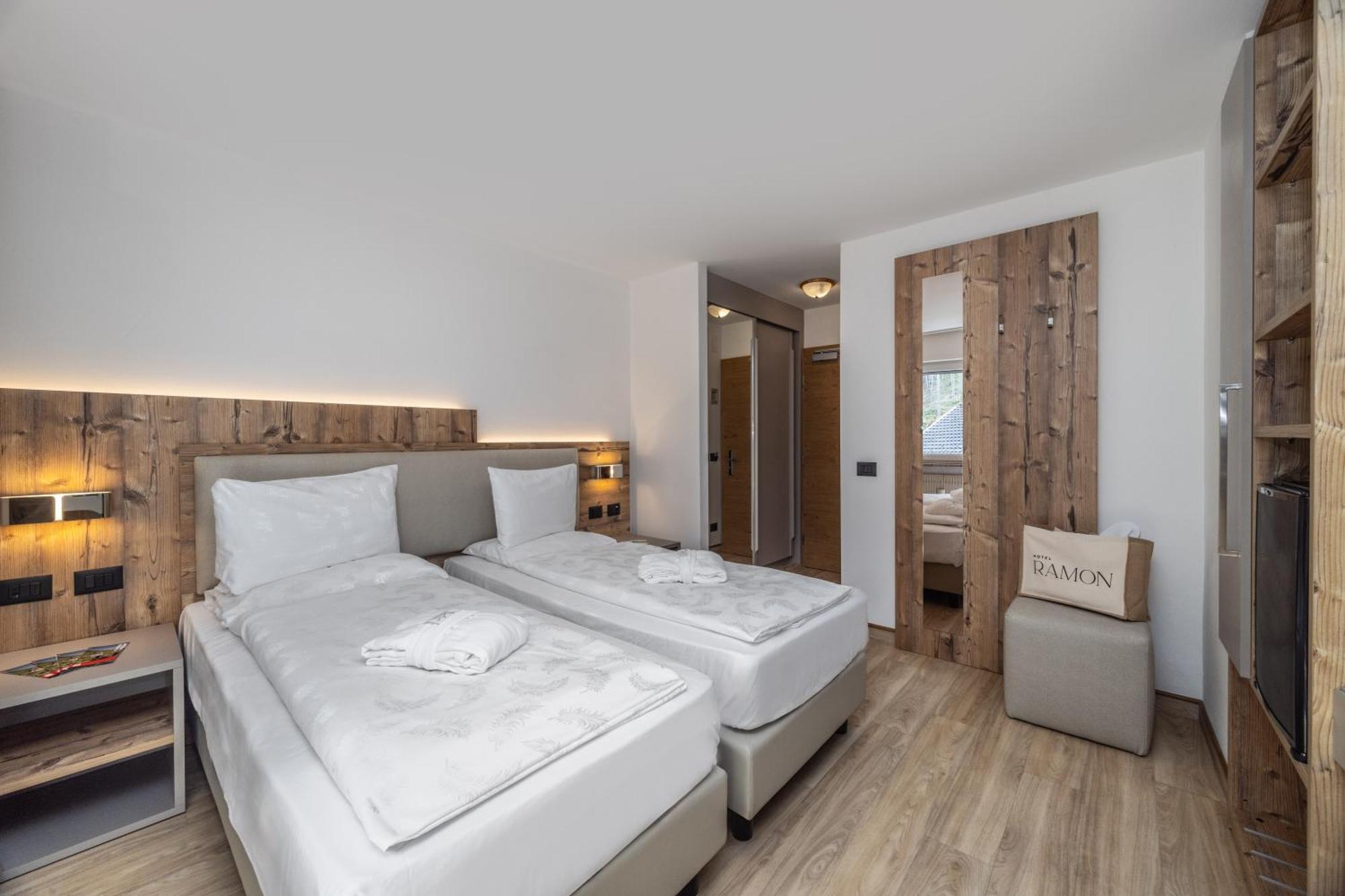 Hotel Ramon Campitello di Fassa Exterior photo